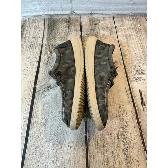 HEYDUDE Boy’s Wally Musk Camodino Shoes / Size: Y6-L7 - Picture 3 of 8